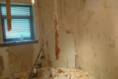 01.-bedroom-1-wall-paper-removal-2