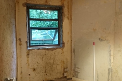 02.-bedroom-1-false-wall-removed-3