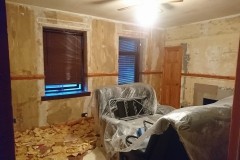 01.-living-room-wall-paper-removed