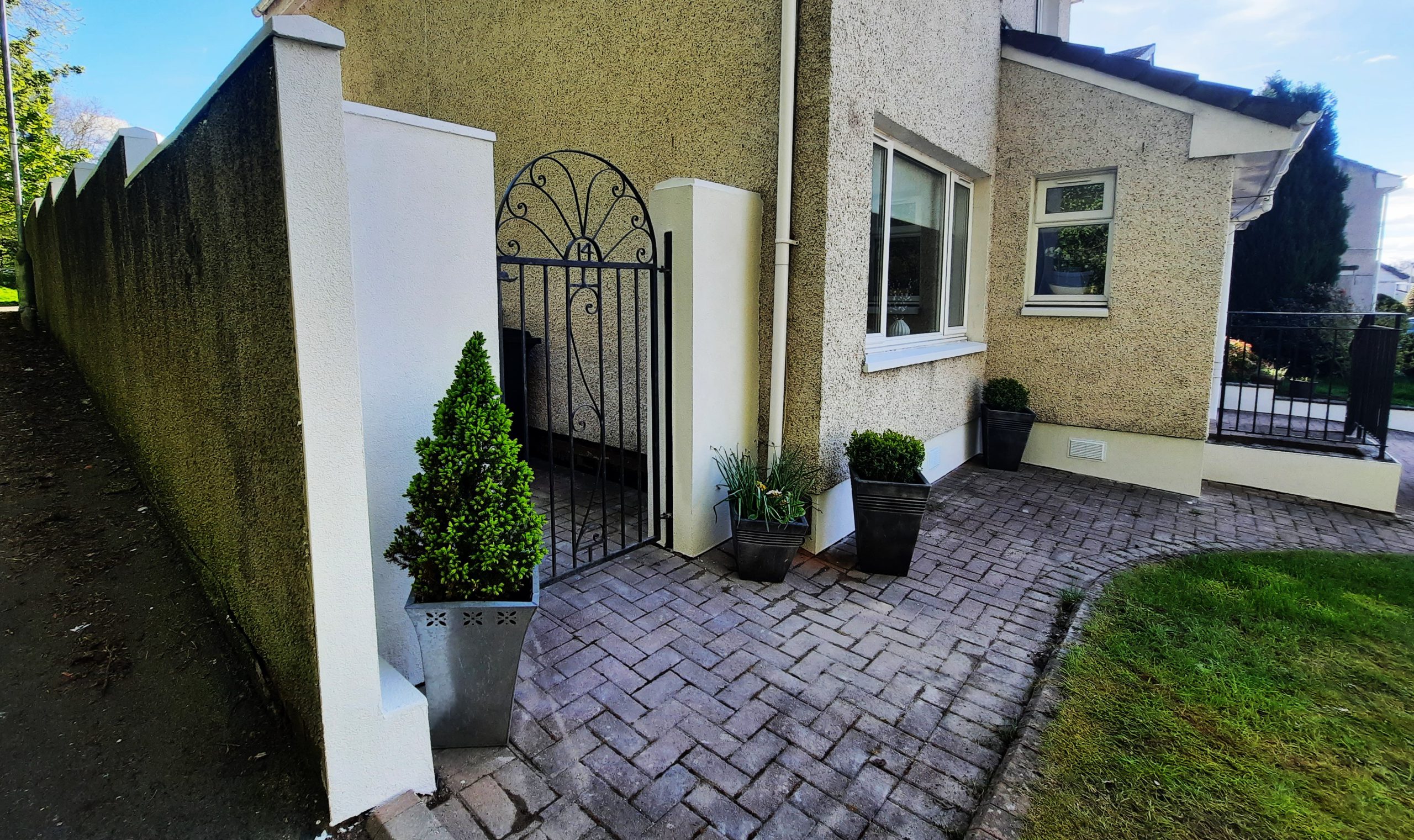Silicone Render System to Boundary Wall & Basecourse Areas – Motherwell