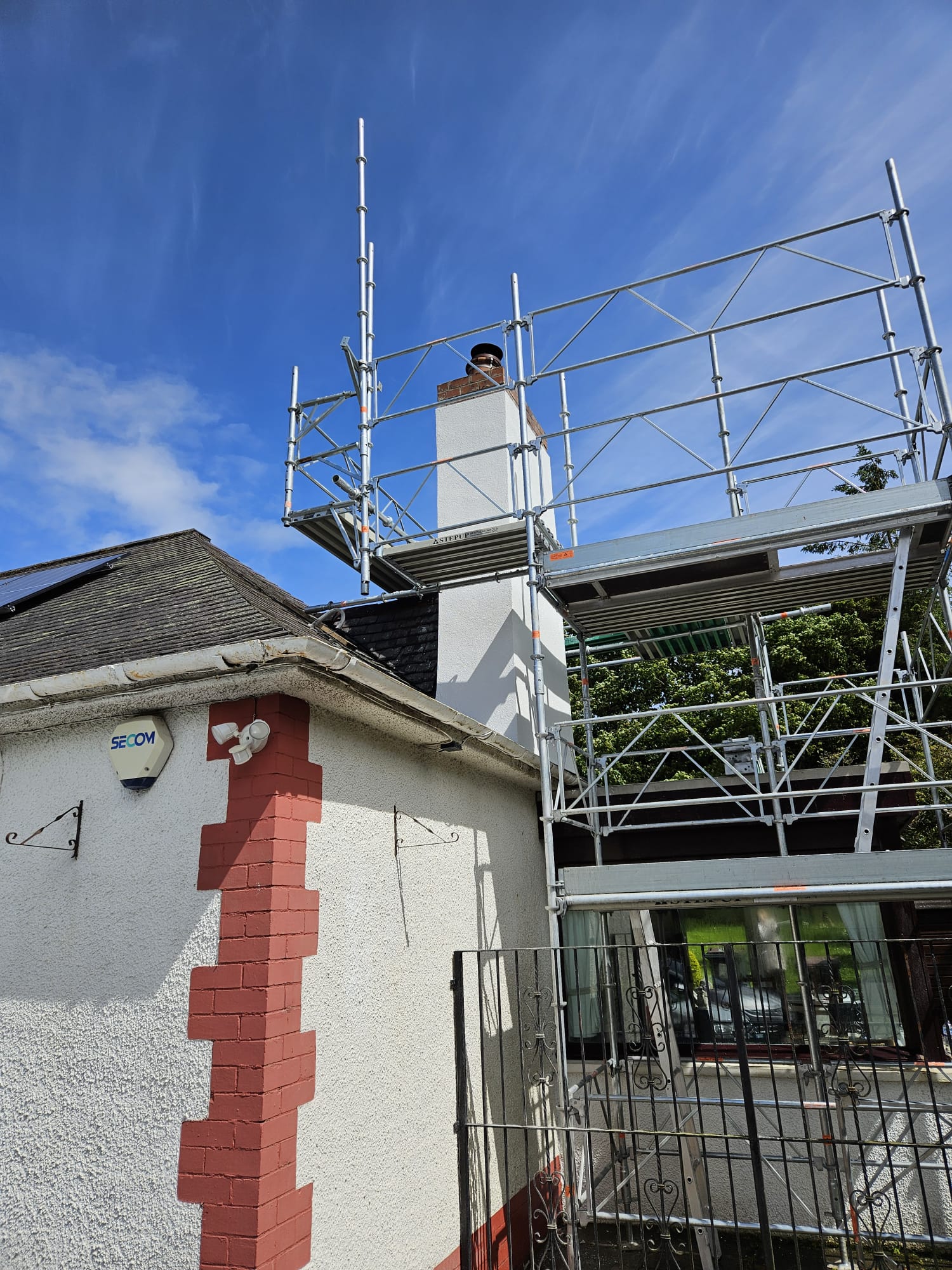 Silicone Render System to the Chimney – Damhead