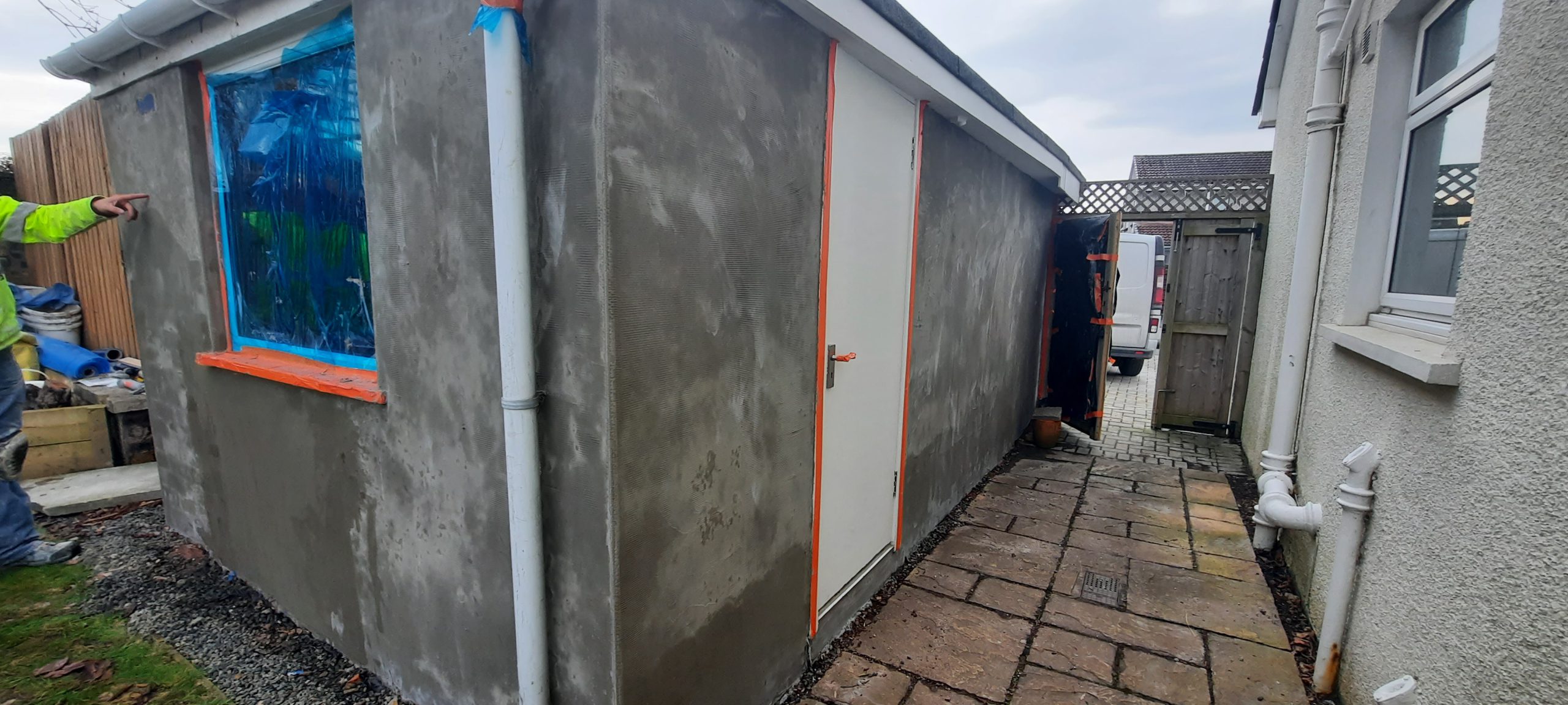 roughcaster Edinburgh finishing narrow side wall section