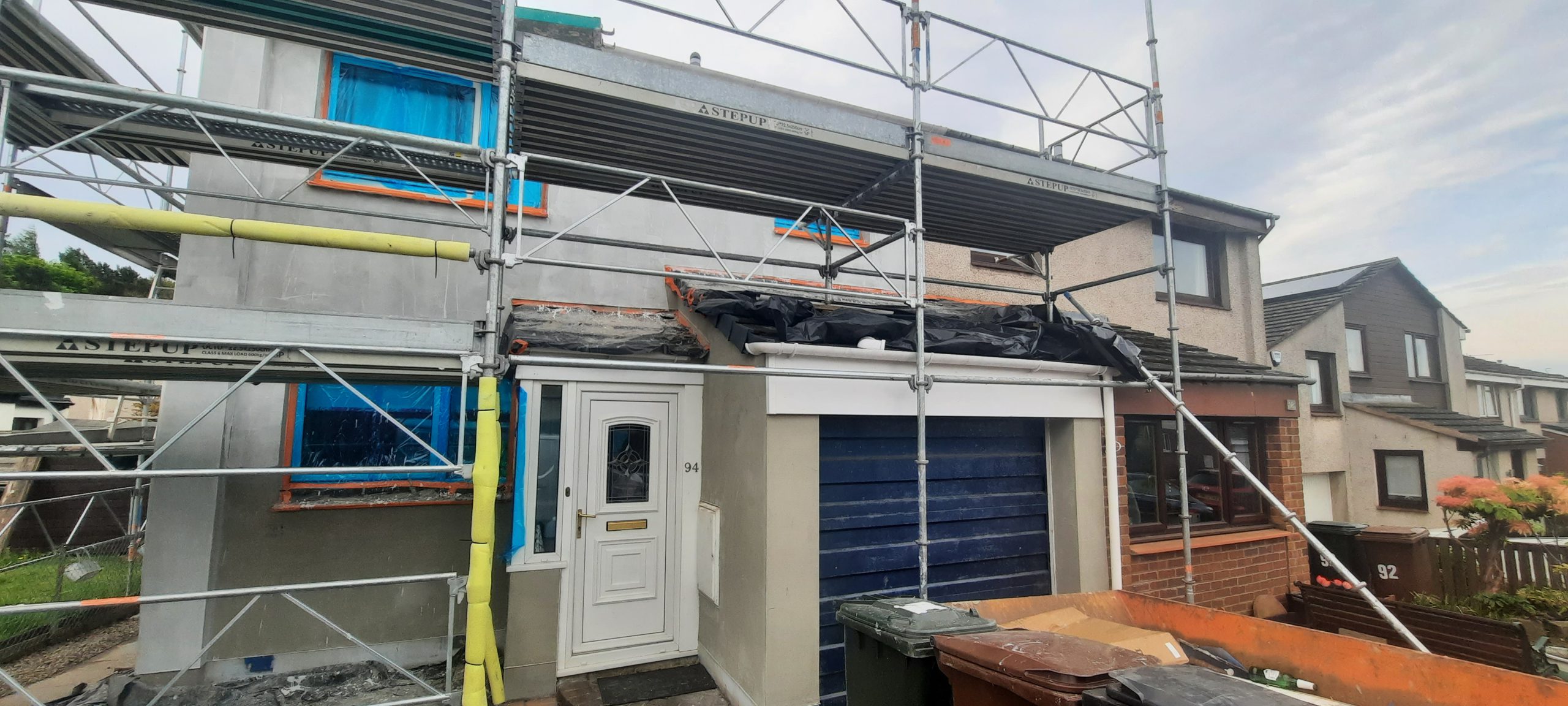 scaffolding in place for roughcaster Edinburgh to apply new render