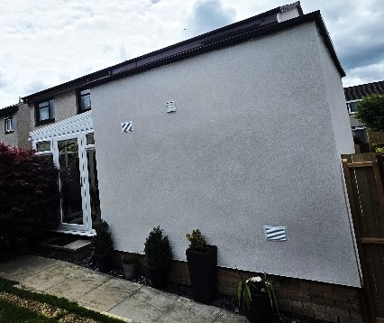 freshly finished gable wall after roughcasting Edinburgh upgrade