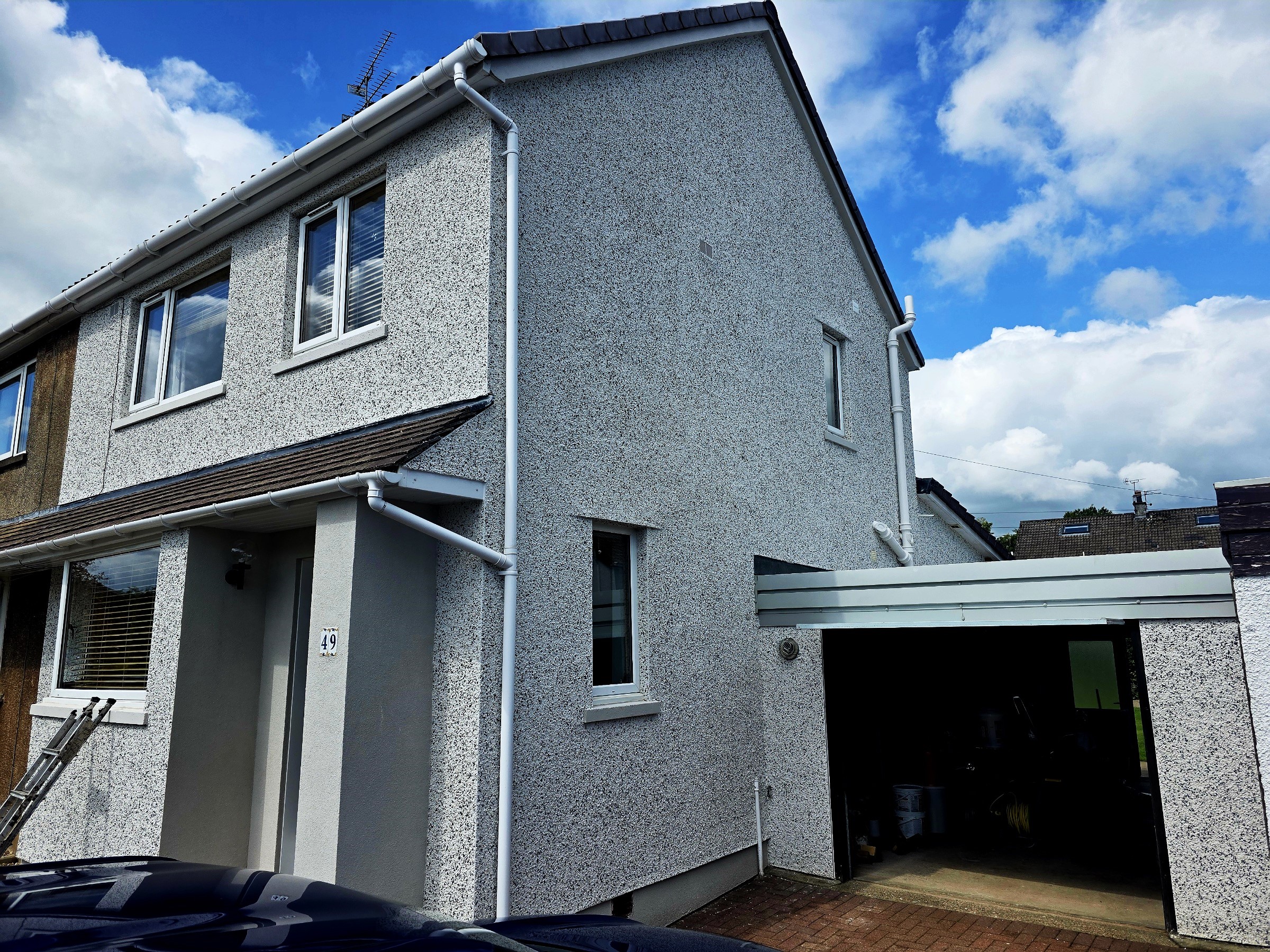 Rendering Edinburgh with smooth transition between materials above porch